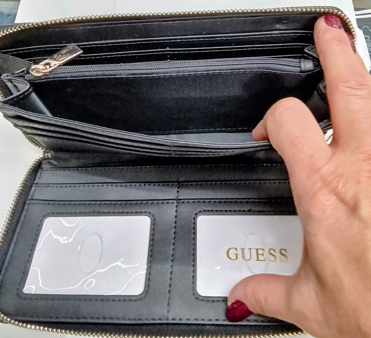 Portafoglio Guess Donna Nero Logato