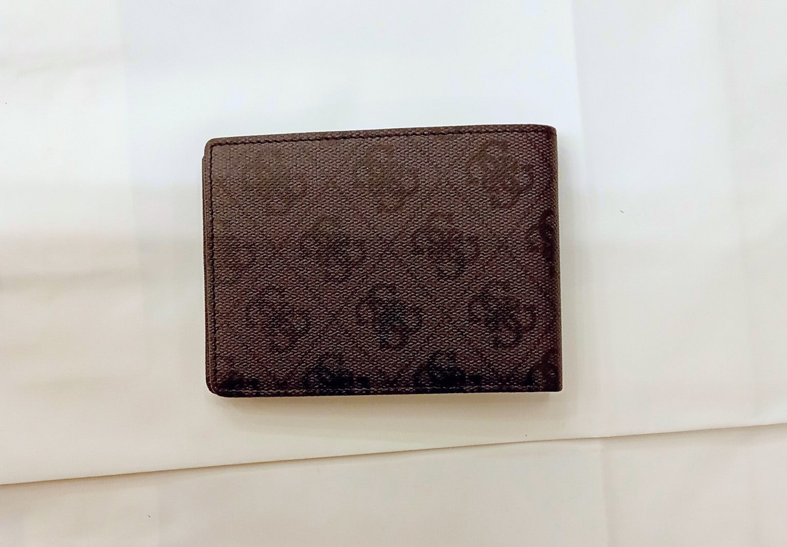 Portafoglio Guess Uomo Nero e Marrone Logato