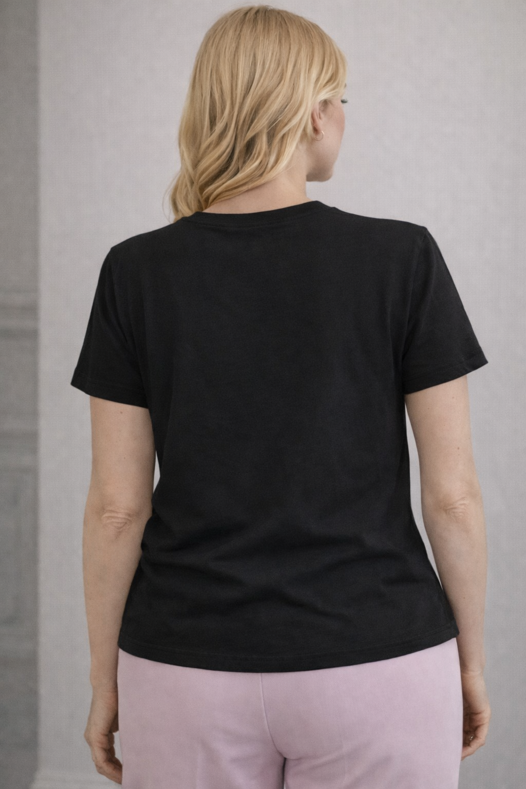 T-shirt con farfalla centrale in strass Fracomina