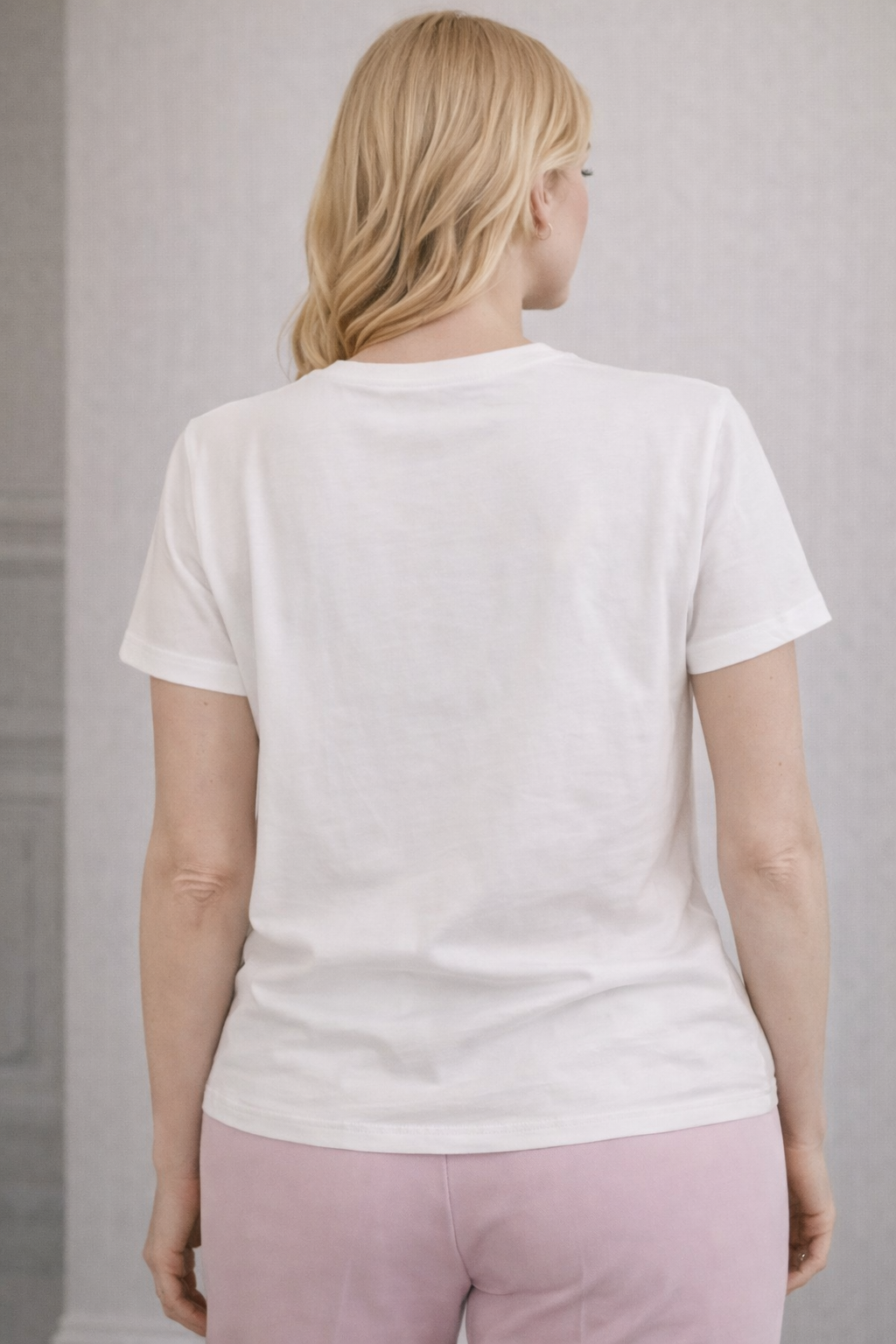 T-shirt con farfalla centrale in strass Fracomina