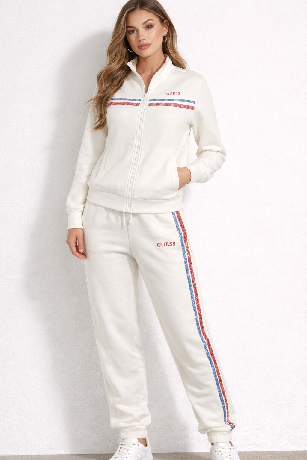 Maglia  a felpa tuta con zip in morbido tessuto tecnico Guess donna