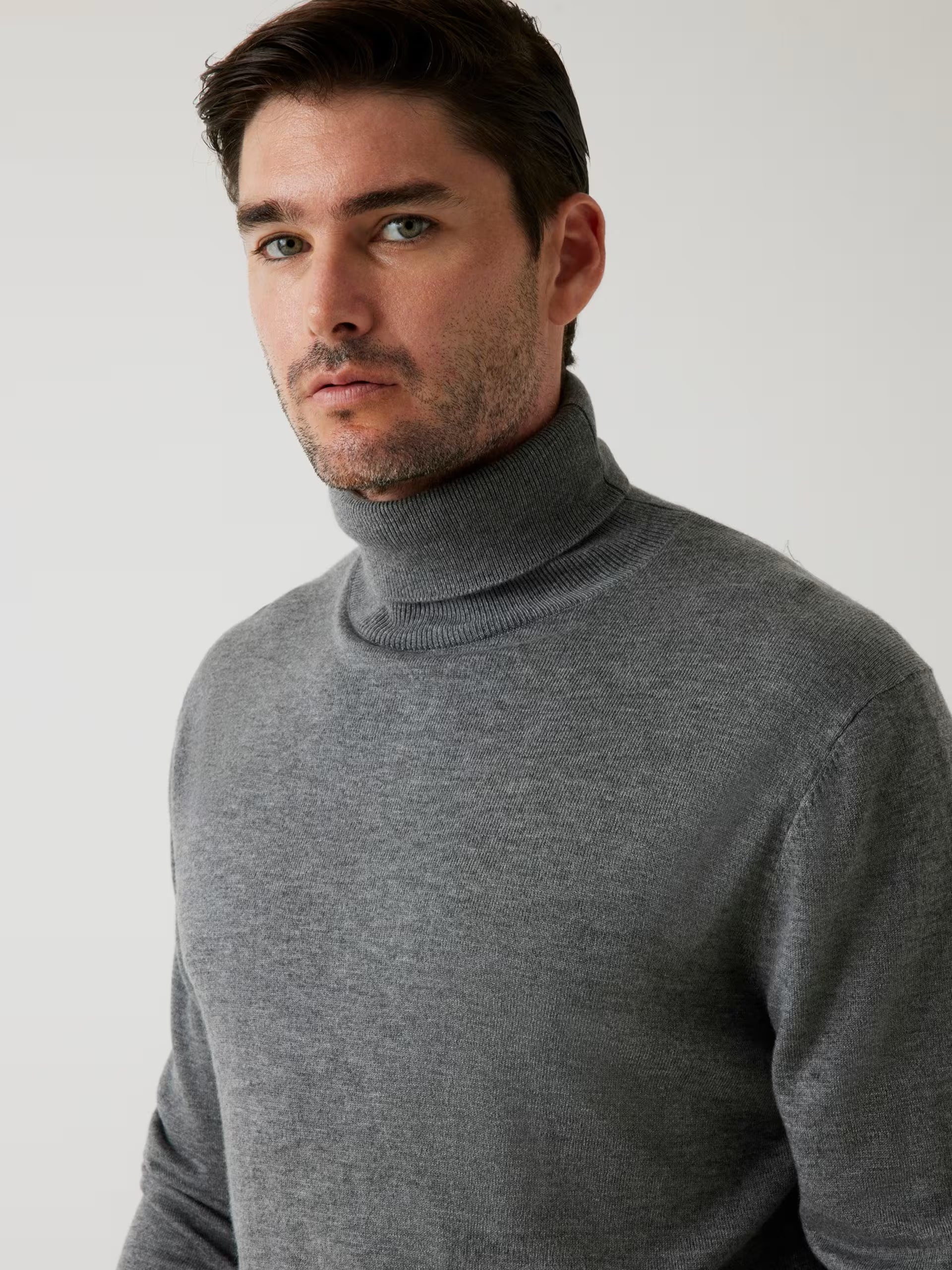 MAGLIA GUESS collo alto in misto lana